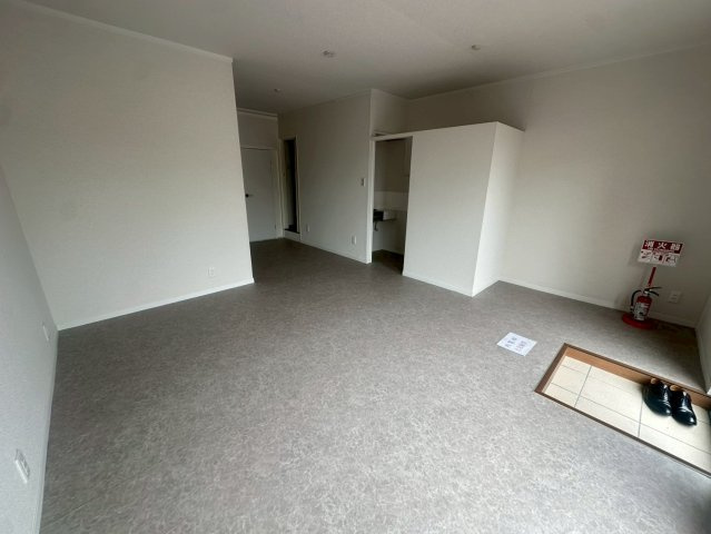平芝町住居付店舗の内装