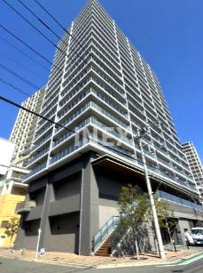 横浜市神奈川区東神奈川１丁目の賃貸マンションの外観