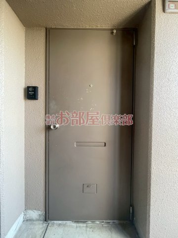 山本ビルの玄関|シンプルで使いやすい玄関です