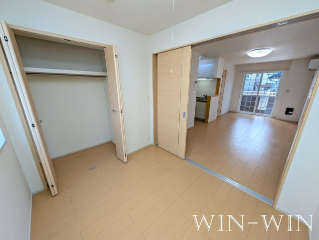 ボヌール森岡 参番館の寝室