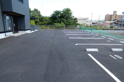 【駐車場】 | グランパセオ湯田 