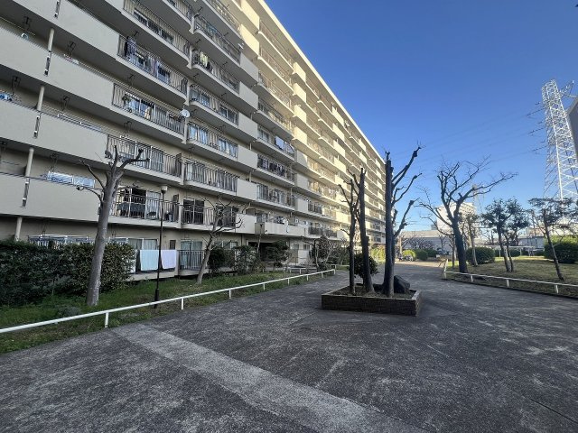 多摩稲城マンションA棟の外観