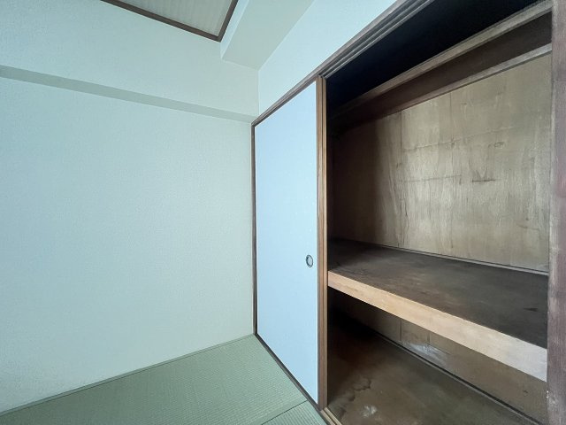 多摩稲城マンションA棟の収納