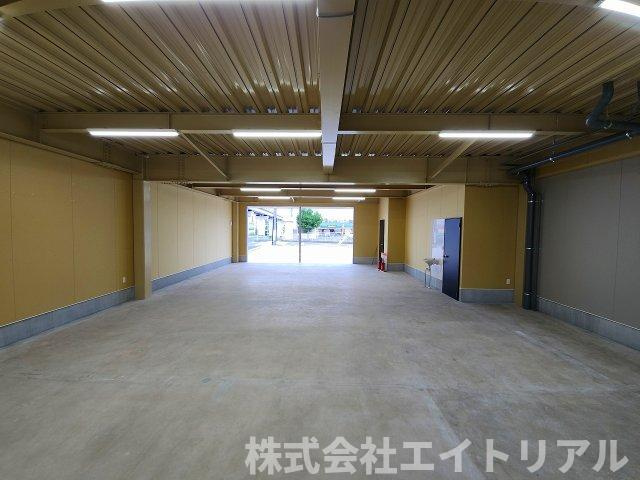 長久手市砂子　倉庫付事務所の内装|1階