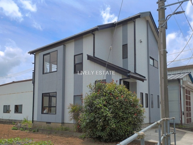 草加市両新田西町 中古戸建の外観