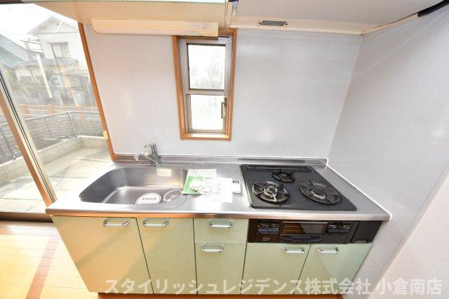 フィールド・イン湯川ⅢD棟のキッチン