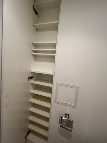 トイレ収納です