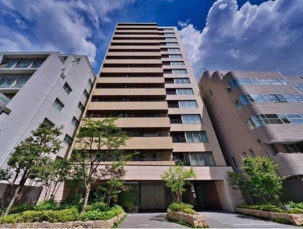 ★仲介手数料無料★プラウド九段南（外壕水質改善により周辺の資産価値に期待できます）の外観