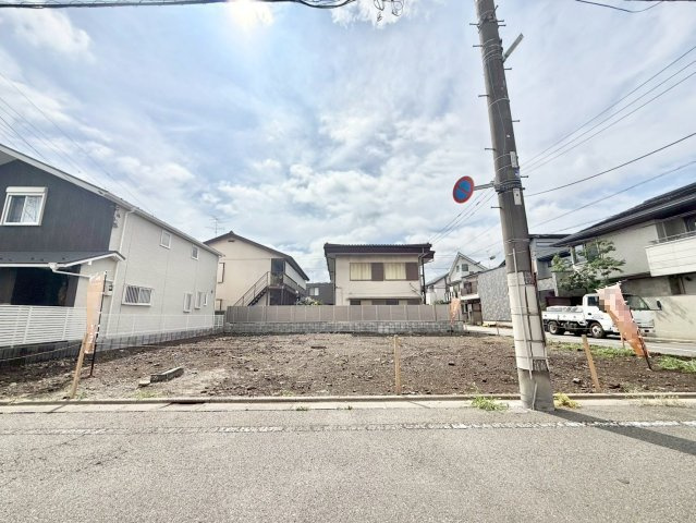 杉並区宮前4丁目　建築条件無し売地　全2区画の外観|2026.06.08撮影

現地ご見学希望・資料請求などお気軽にお問い合わせ下さい！
03-5990-5201