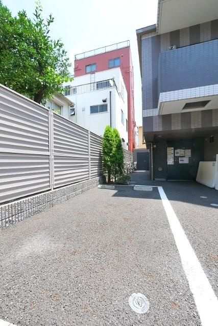 ハーモニーレジデンス東京イーストゲートの駐車場
