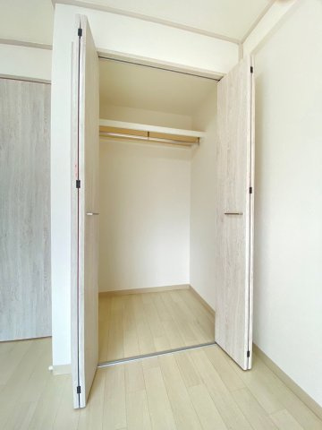 ナンノ第12号館の収納|こまごまとしたものを収納できそうですね