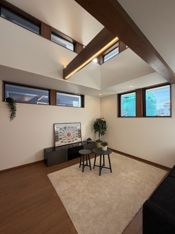 香芝市別所　新築(全8区画）モデルハウスの内観：施工例|お洒落なデザイン設計!(^^)!