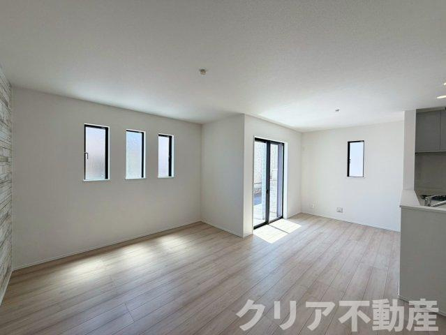 【居間・リビング】 | 7/25値下げ☆高崎市若松町新築　全室南向き♪