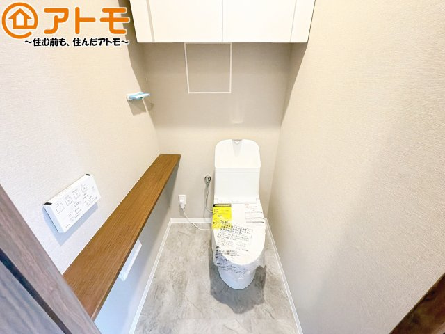 【トイレ】 | エンブルシティ東静岡 | 年代を問わず使いやすい洗浄機能付きのトイレ♪肌への負担をも減らせるのでお子様の敏感なお肌も安心！