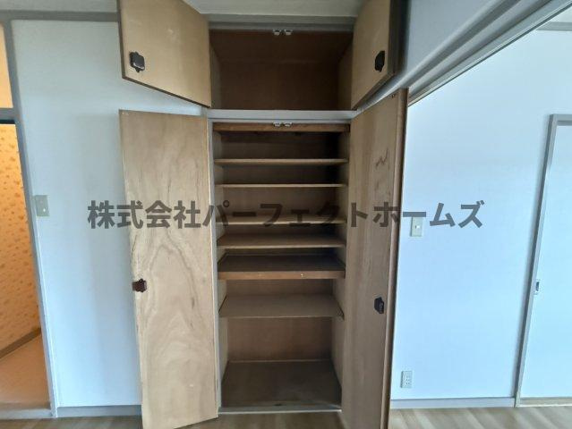 グリーンヒル光善寺住宅第１8号棟の収納|こまごまとしたものを収納できそうですね