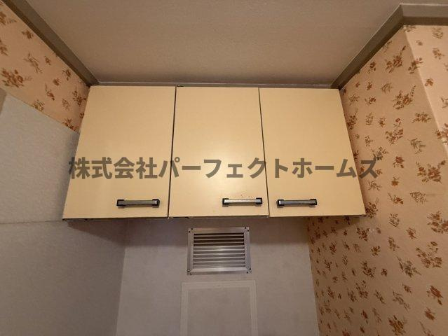 グリーンヒル光善寺住宅第１8号棟の収納|ちょっとした収納スペースも充実しています