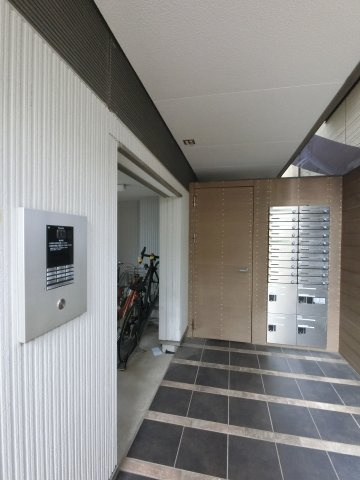 カルム西船橋のエントランス
