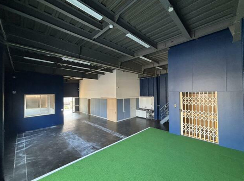 北条梅原町貸倉庫の内装