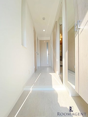 Adel Dorf 本郷の玄関