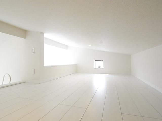 ＧＲＡＣＥ　ＦＬＯＲＡ　２１の寝室