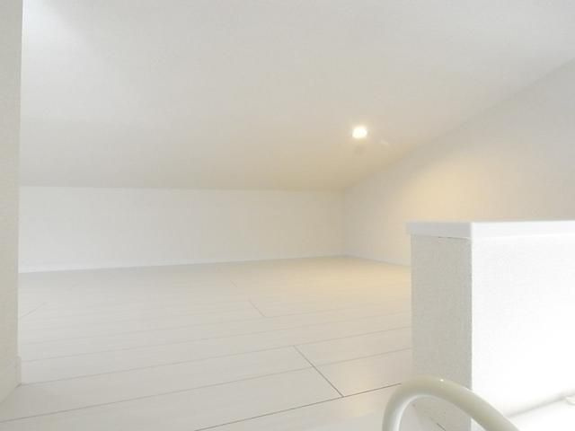 ＧＲＡＣＥ　ＦＬＯＲＡ　２１の寝室