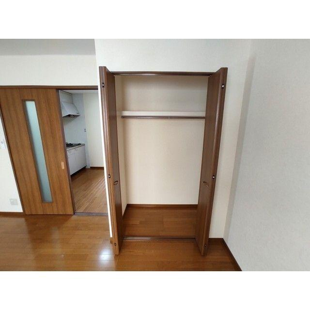 アンプルール クラージュ 別府の収納