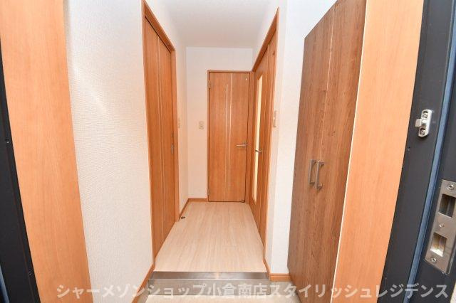 フェルト705の玄関
