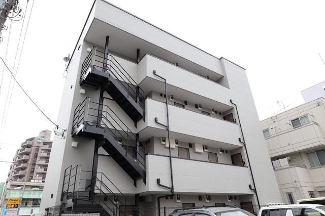 ピュイ西新井の外観