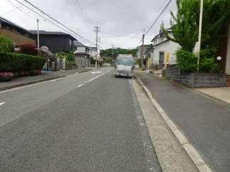 【前面道路含む現地写真】 | 川西市大和東２丁目6の5　中古一戸建て