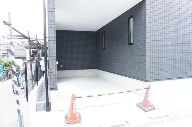 草加市清門2丁目 新築分譲住宅 の駐車場