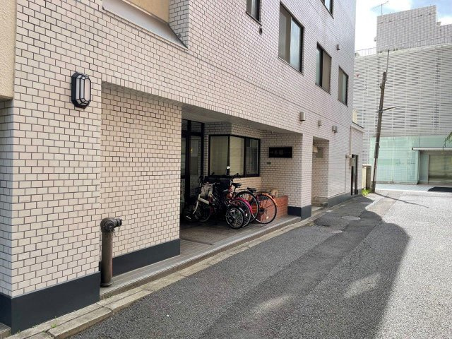中銀本郷マンシオンの外観