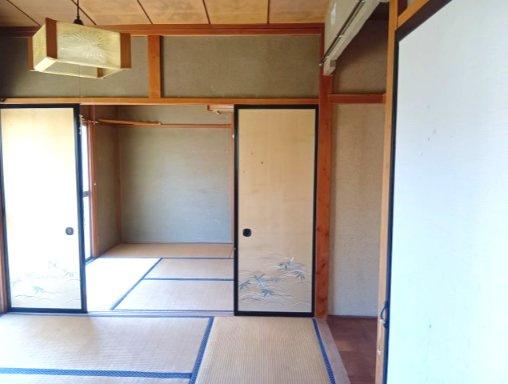 売中古戸建　焼津市田尻北の和室|南向きの続き和室は光がたっぷり入り、癒しの空間になりそうです！