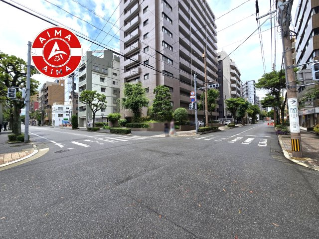 サーパス大博通りの現況写真|前面道路含む現地写真です。