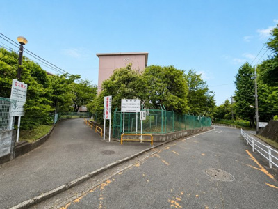 【外観】 | 笹山団地103号棟 | ◆子育て世代のスタッフもいますので、お客様目線での物件選び、ご提案が可能です。お問い合わせいただきました物件以外も多数ご紹介させていただきます。