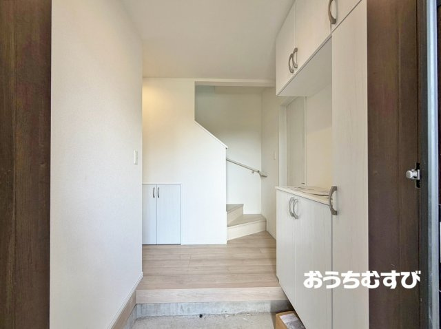 春日井市町屋町3483番(全1棟)の玄関