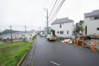 【前面道路含む現地写真】 | 【仲介手数料無料！！】川崎市麻生区東百合丘1丁目　新築戸建て（全1棟）No1号棟　5190万円