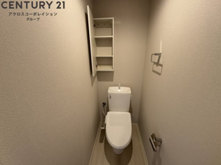 ゆったり落ち着けるトイレです