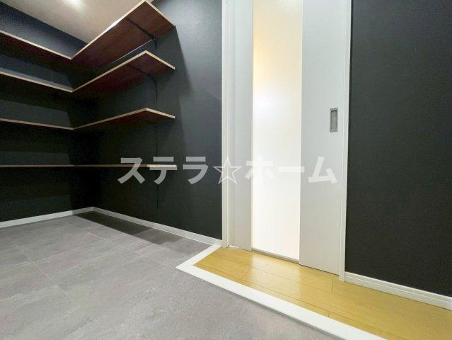 カーサ東淀川の収納|便利な収納スペースです