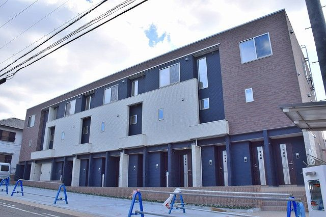 ロイヤルコート上ノ山の外観