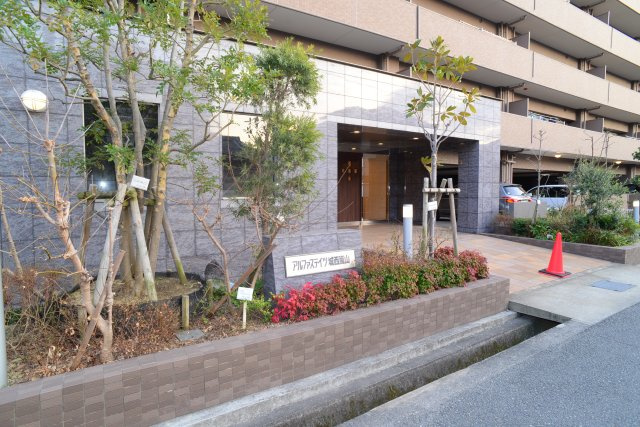 アルファステイツ城西嵐山|外観エントランス