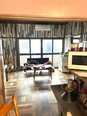 【内装】 | 中古　店舗付き住居　JR見延線　金手駅　甲府市朝気 | 2F居間