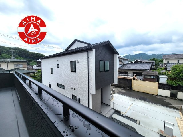 筑紫野市むさしヶ丘3丁目第1-2棟（2号棟）の展望|窓から緑が見える物件も魅力的です。