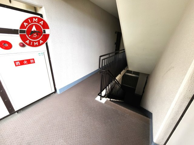 のむら貝塚ガーデンシティ弐番館のその他|階段通路です。