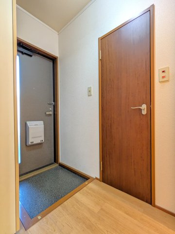 パークハイムBの玄関