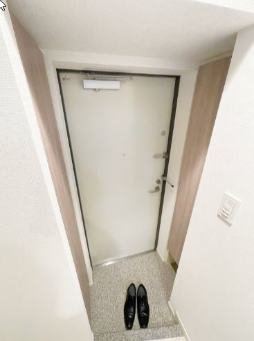 グランカーサ市川国府台の玄関