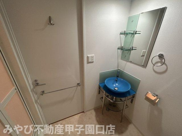 セレニテ甲子園Ⅰの洗面所