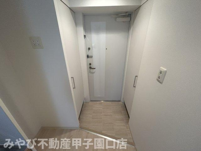 セレニテ甲子園Ⅰの玄関
