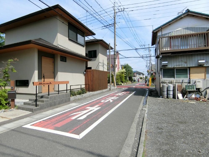 敷地面積45坪　売地　川越市月吉町の前面道路含む現地写真