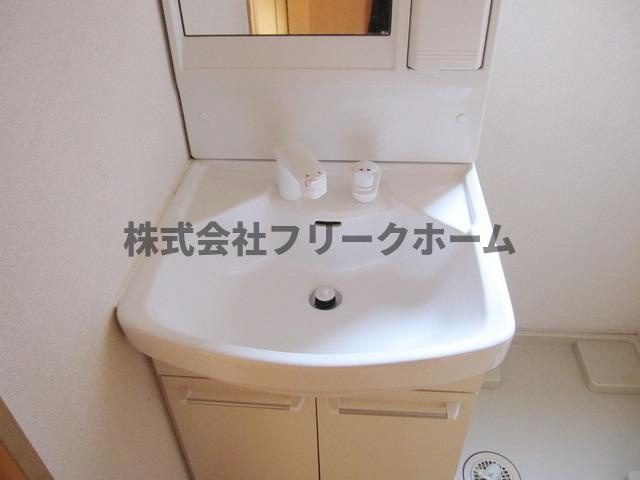 武蔵野市吉祥寺本町３丁目のアパートの洗面所