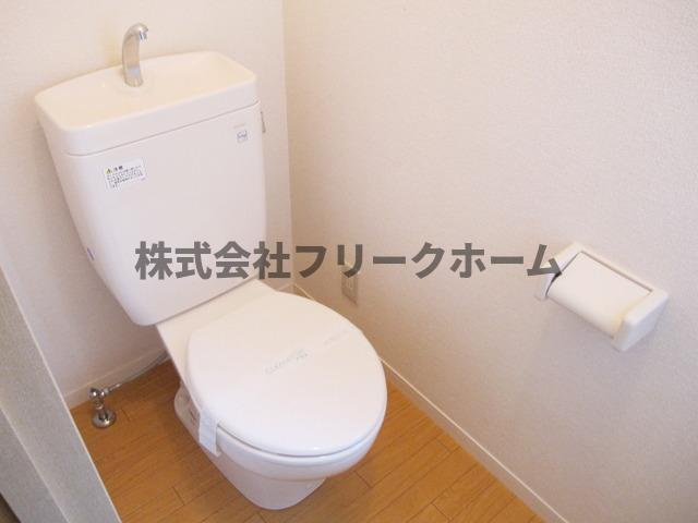 武蔵野市吉祥寺本町３丁目のアパートのトイレ